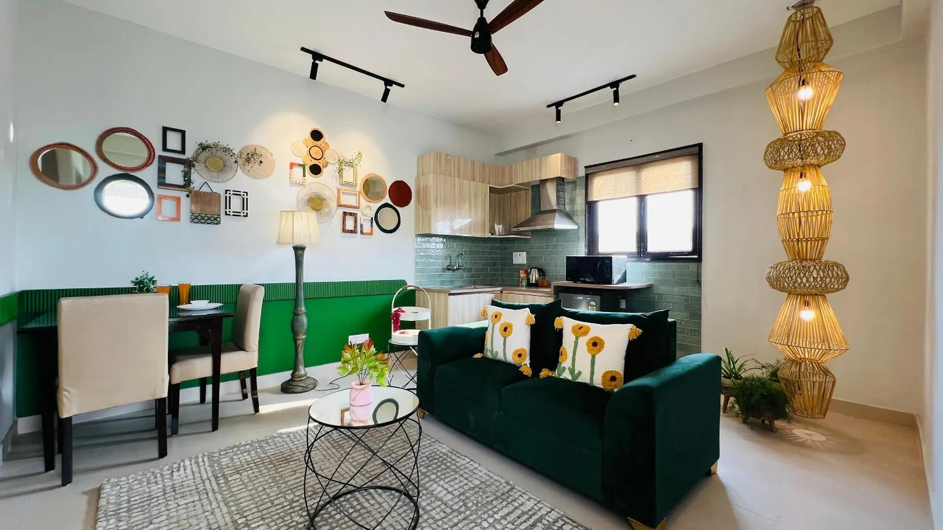 Bluo Penthouse #Staycation Bathtub, Terrace Garden Gurgaon Apartamento