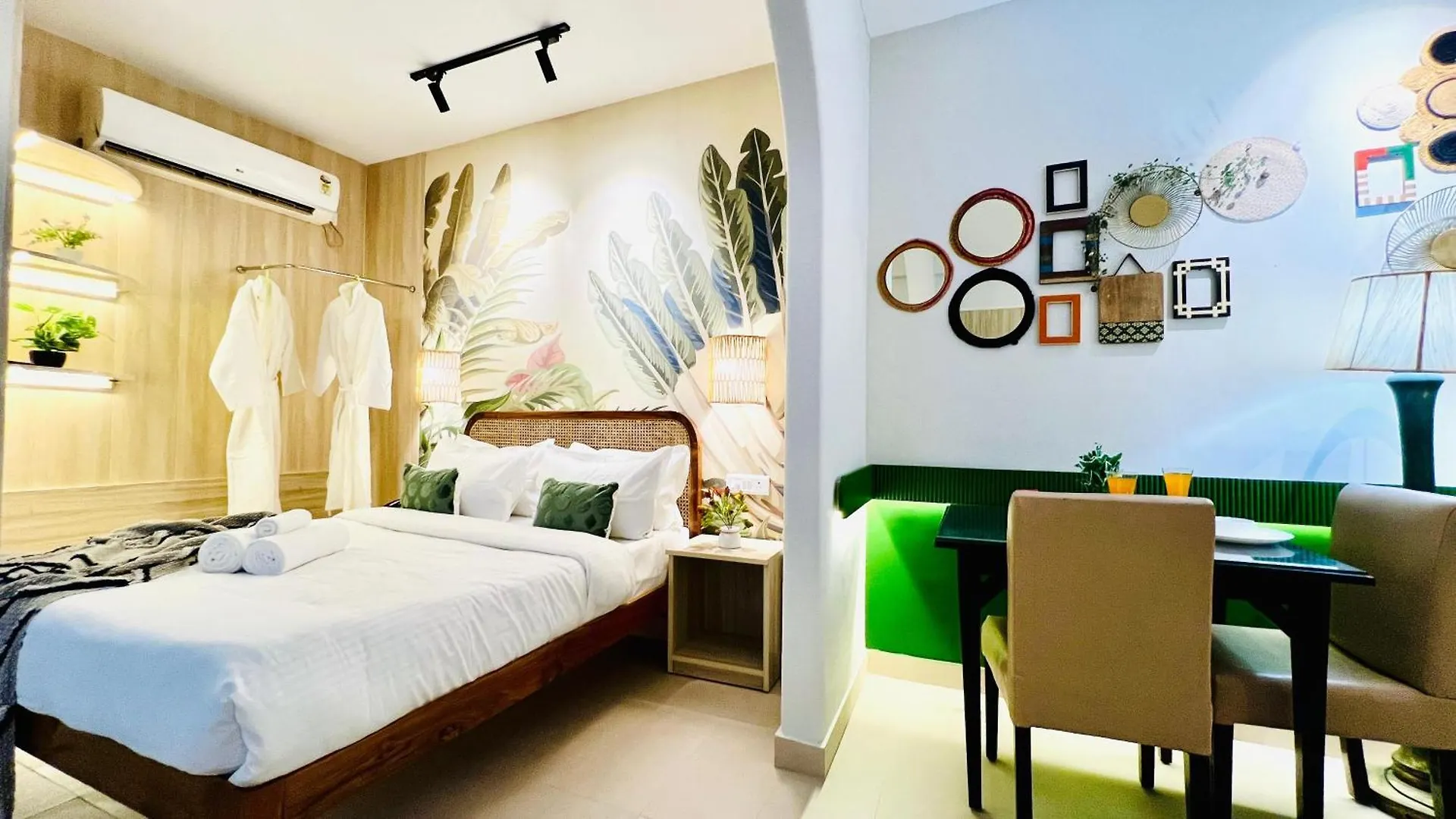 Bluo Penthouse #Staycation Bathtub, Terrace Garden Gurgaon