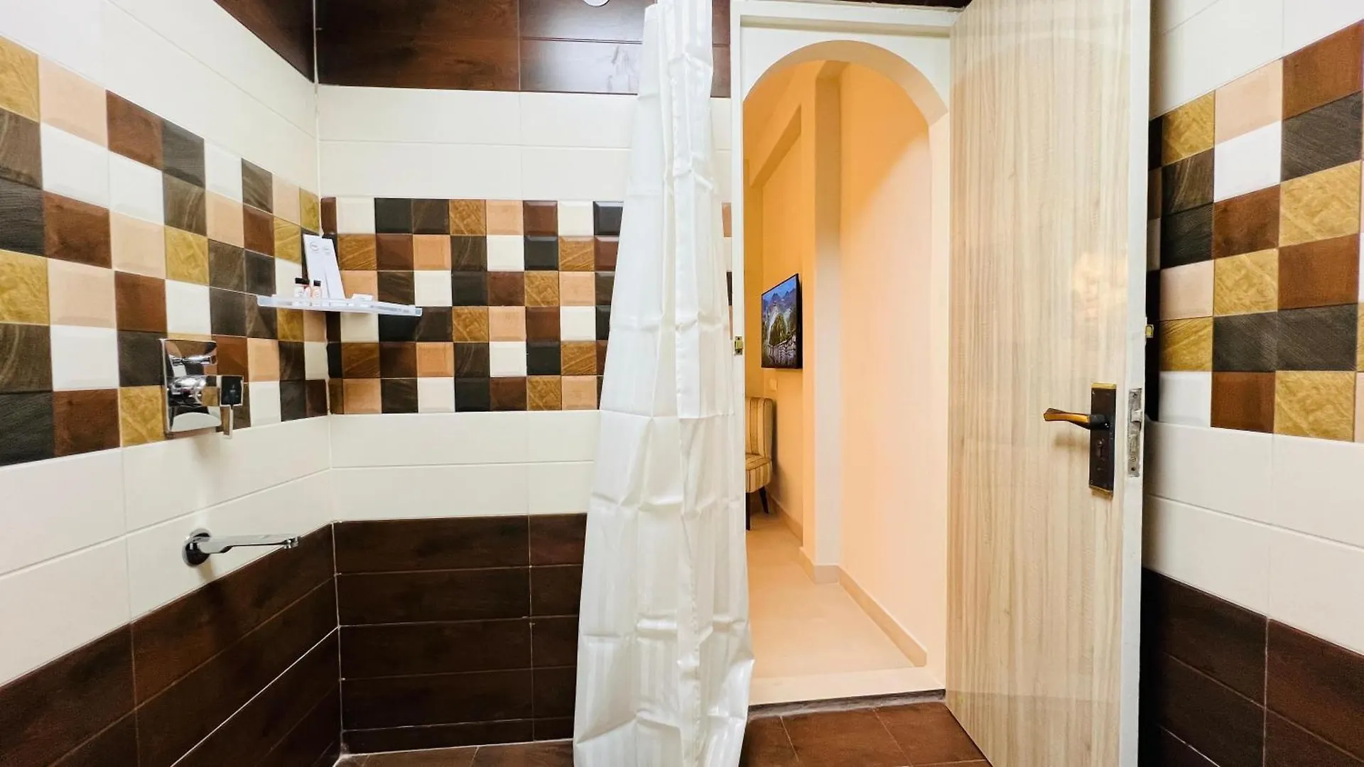 Bluo Penthouse #Staycation Bathtub, Terrace Garden Gurgaon 0*,