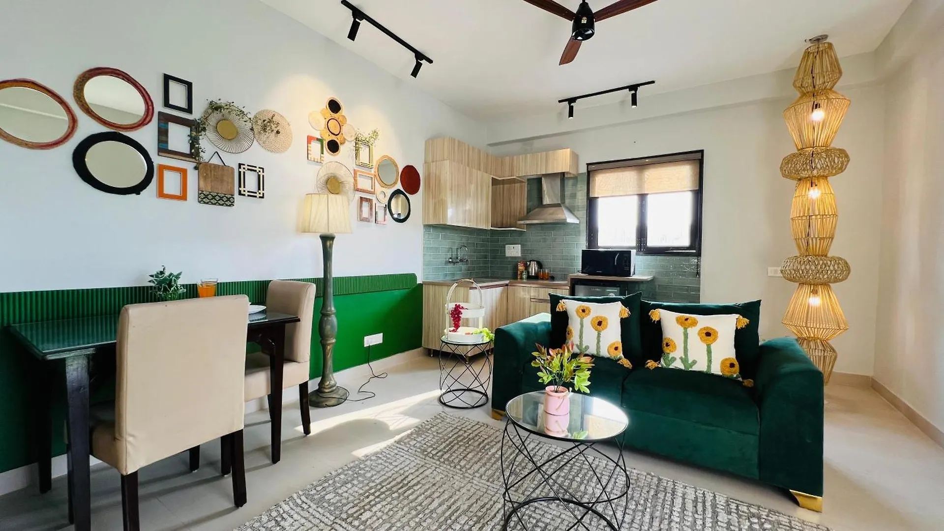 Apartamento Bluo Penthouse #Staycation Bathtub, Terrace Garden Gurgaon India